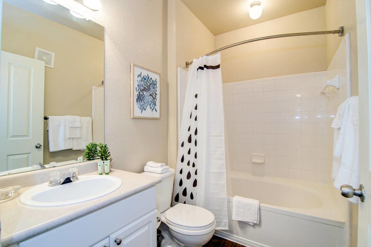 Appartement Heart Of Downtown Memphis! Sleeps 6! Extérieur photo