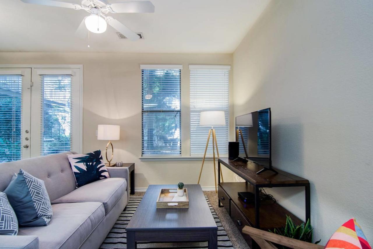 Appartement Heart Of Downtown Memphis! Sleeps 6! Extérieur photo